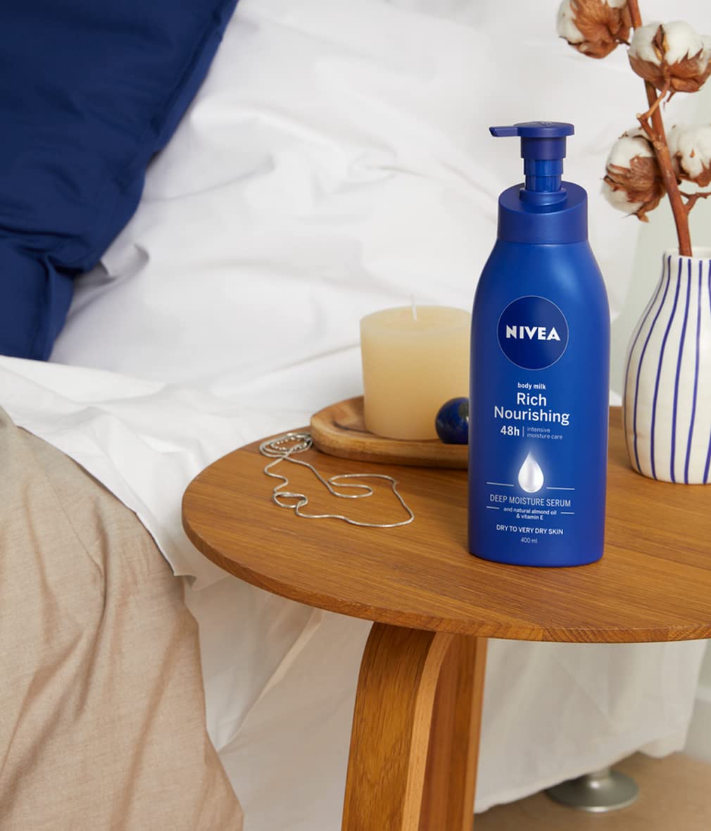 NIVEA Soft Moisturising Cream (500ml), A Moisturising Cream for Face, Body and Hands with Vitamin E and Jojoba Oil, Hand Cream Moisturises Deeply, All-Purpose Day Cream, 500 ml (Pack of 1) white