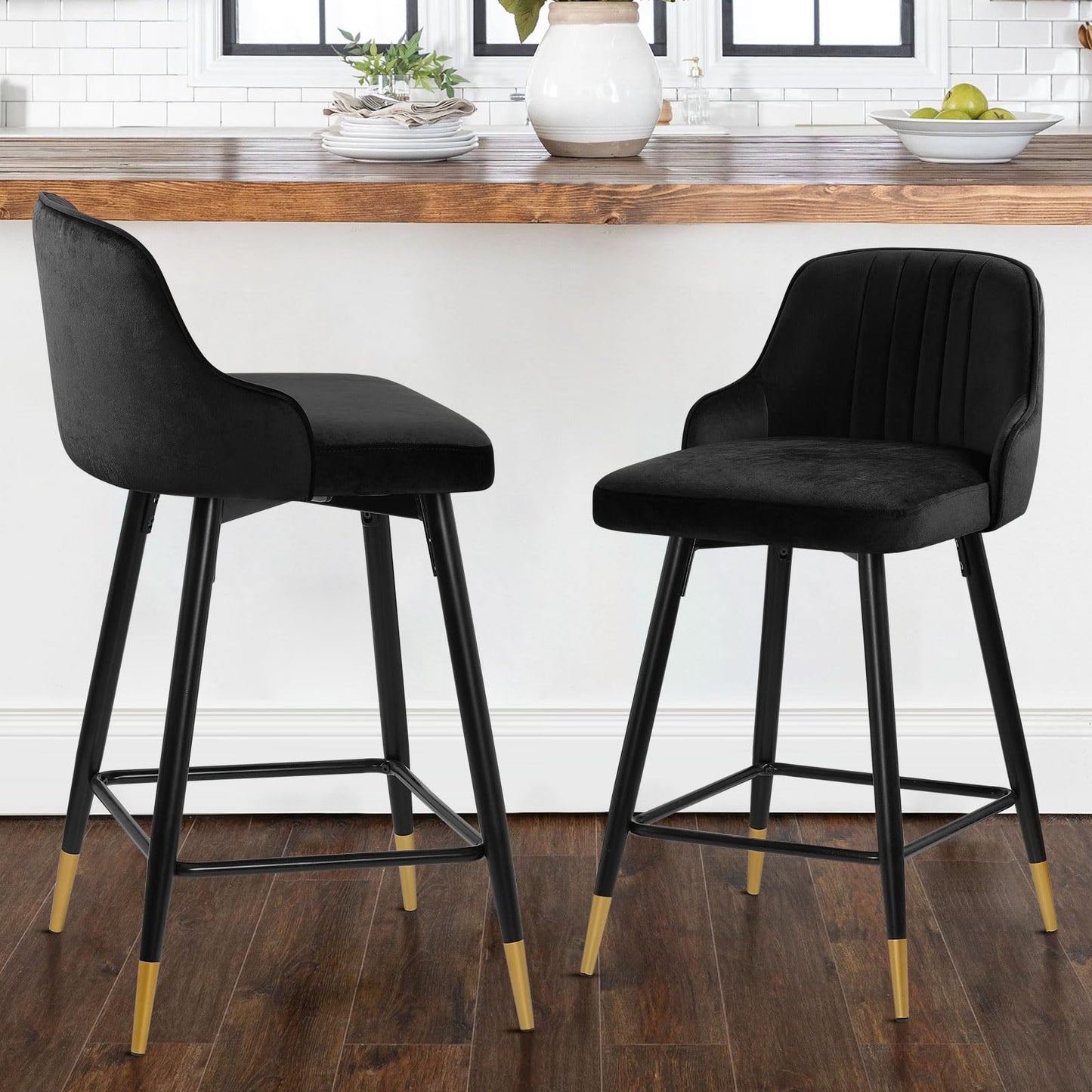 Bekrvio Upgraded Velvet Bar Stools Set of 2 – 360° Swivel Bar Chairs with Back & Footrest, Modern Kitchen Island Breakfast Stools, Support 150kg – New Version, Black